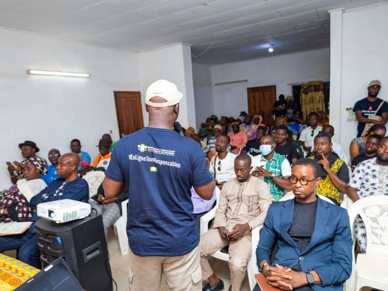 Méagui : plus de 280 personnes sensibilisées à l'usage responsable des réseaux sociaux